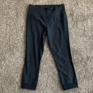 Nike Dri Fit crop leggings